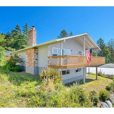 705 Fir Ave, Garibaldi, OR 97118