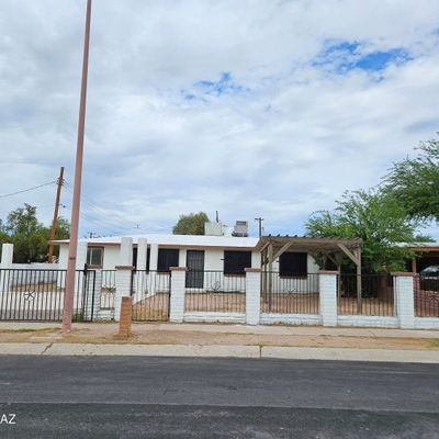 7057 S Lundy Drive, Tucson, AZ 85706