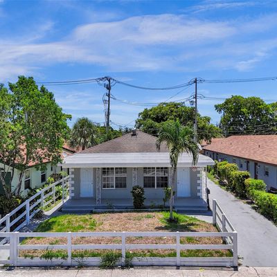 706 S F St, Lake Worth Beach, FL 33460