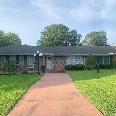 712 Henderson St, Wills Point, TX 75169