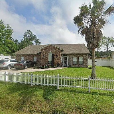 715 Hogan St, Waveland, MS 39576