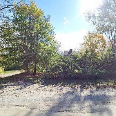 724 Pond Rd, Shelburne, VT 05482