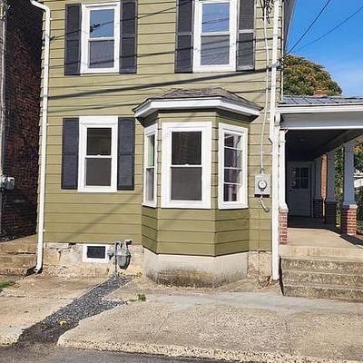 744 Fairground Ave, Chambersburg, PA 17201