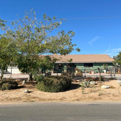 7670 Newhall Ave, Hesperia, CA 92345