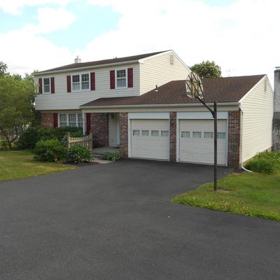 8 Barrel Run Rd, Quakertown, PA 18951