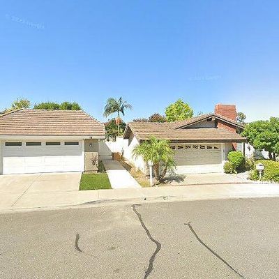 8 Gold Blf, Irvine, CA 92604