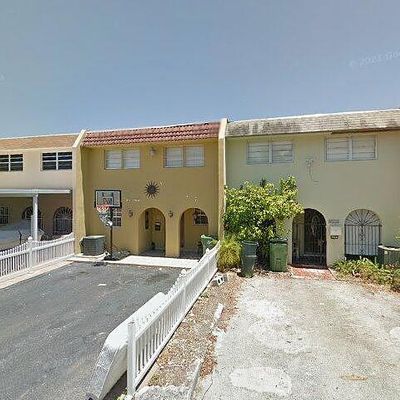 6895 W 2 Nd Way, Hialeah, FL 33014