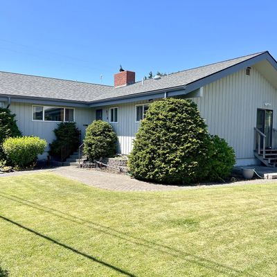 878 Michigan Ave, Coos Bay, OR 97420