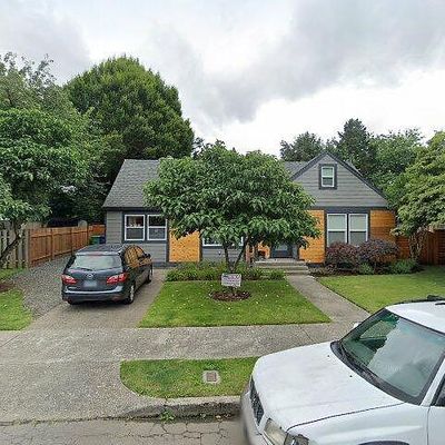 8826 Ne Hill Way, Portland, OR 97220