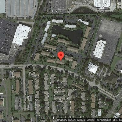 9285 Lake Park Dr #201, Fort Myers, FL 33919