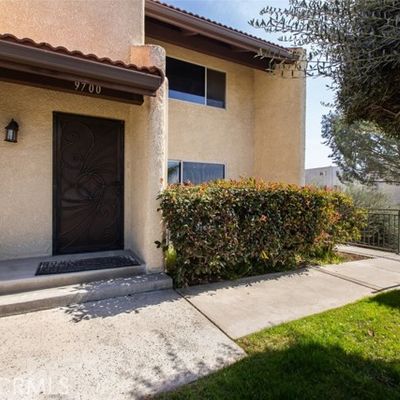 9700 Via Roma, Burbank, CA 91504