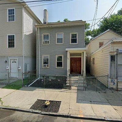 82 Arch St, Paterson, NJ 07522