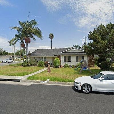 8421 Suva St, Downey, CA 90240