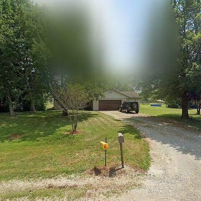 8653 E 1210 Th Rd, Effingham, IL 62401