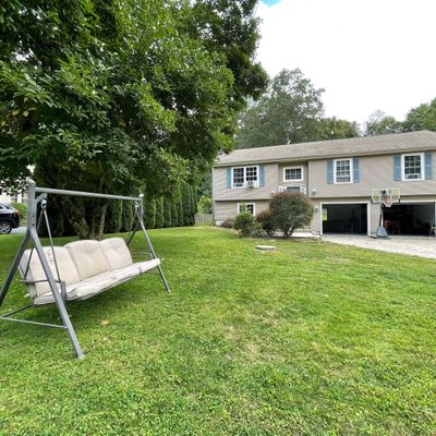 10 Mathieu St, Taftville, CT 06380