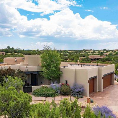 10 Rain Dance Ct, Santa Fe, NM 87506