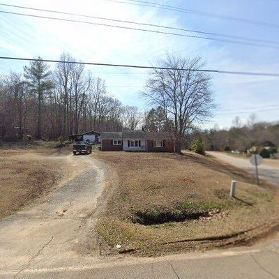 1003 Gravley Rd, Pickens, SC 29671