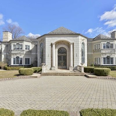 101 Fox Hedge Rd, Saddle River, NJ 07458