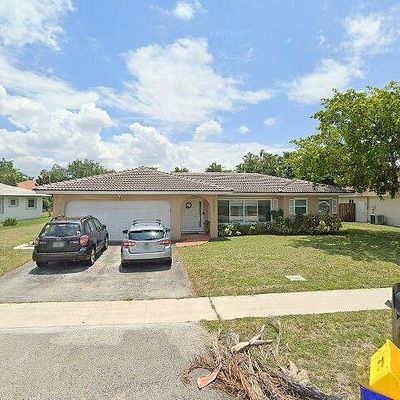 10264 Dorchester Dr, Boca Raton, FL 33428