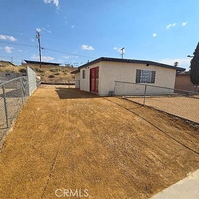 1040 Mojave Dr, Barstow, CA 92311