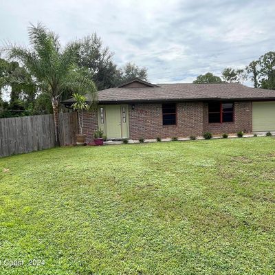 107 Carmelite Ave Nw, Palm Bay, FL 32907