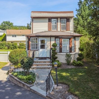 1 E Side Ave, Vauxhall, NJ 07088