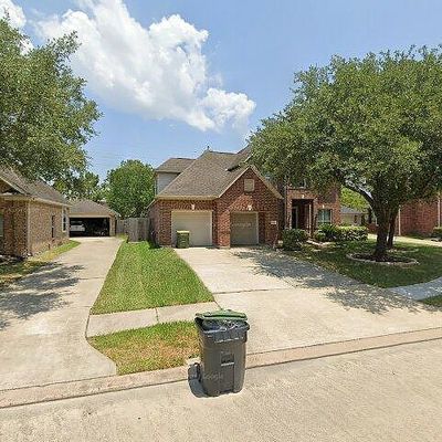 12003 Banks Run Dr, Pearland, TX 77584