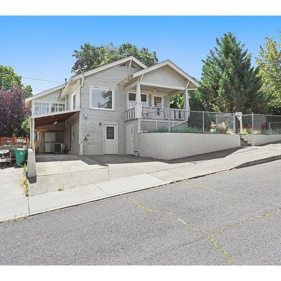 1214 Garrison St, The Dalles, OR 97058