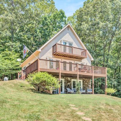 1230 Kaseys Lakeview Dr, Moneta, VA 24121