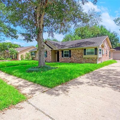 12411 Wedgehill Ln, Houston, TX 77077