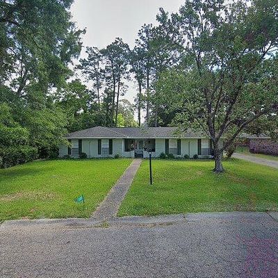 1302 Carter Dr, Hattiesburg, MS 39402