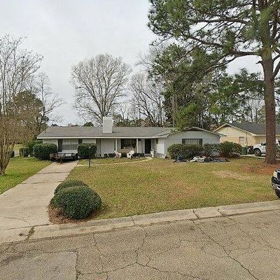 1305 Estelle Ave, Hattiesburg, MS 39402