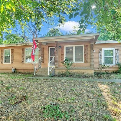 1504 S Cliff St, Decatur, TX 76234