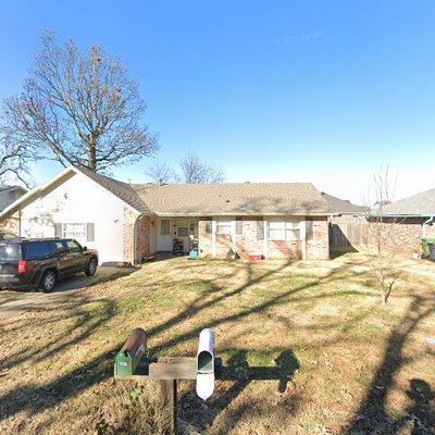 1317 Rolling Oaks Dr, Rogers, AR 72756