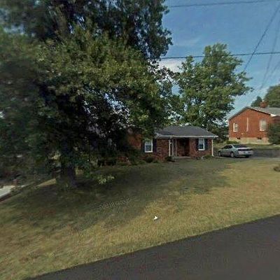 136 Goodloe Ave, Bloomfield, KY 40008