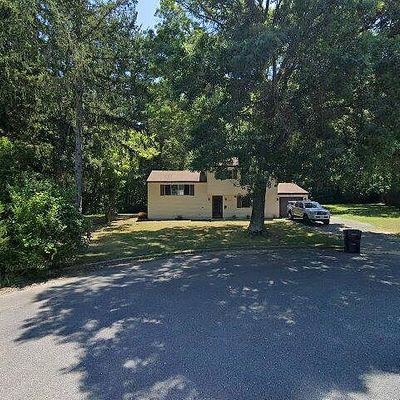 137 Apple Blossom Ln, Middletown, NJ 07748