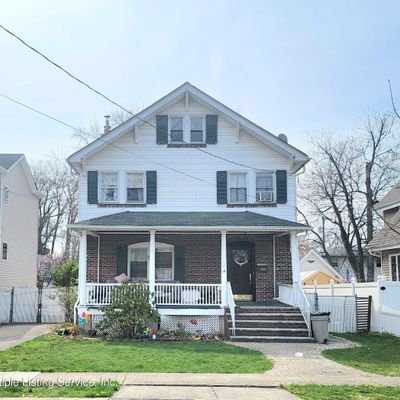 14 Holly Pl, Staten Island, NY 10306