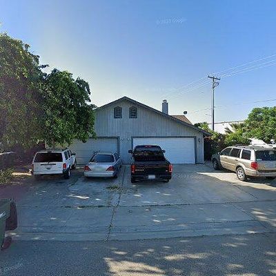 1406 Harris Ct, Fowler, CA 93625