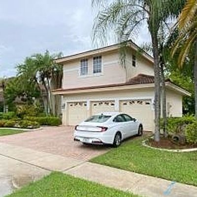 17825 Nw 15 Th St, Pembroke Pines, FL 33029