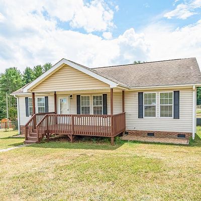 184 Mondana Ln, Hillsville, VA 24343