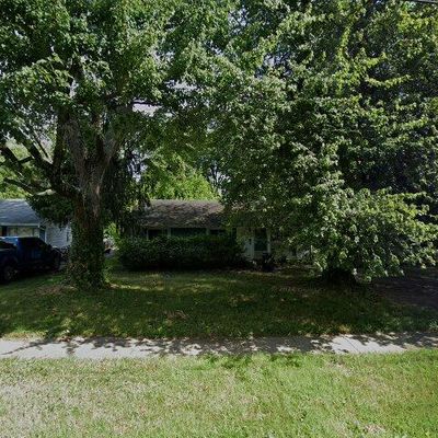 1851 Heaton Rd, Louisville, KY 40216