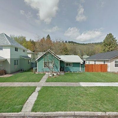 1904 Cedar St, La Grande, OR 97850