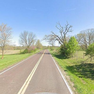 19051 N Route V, Sturgeon, MO 65284