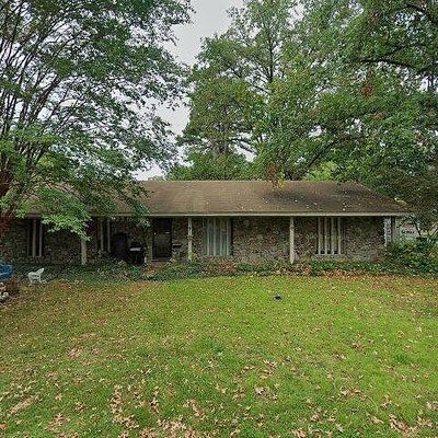 2 Mcgovern Dr, Little Rock, AR 72205