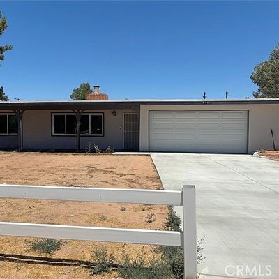 21990 Ramona Ave, Apple Valley, CA 92307