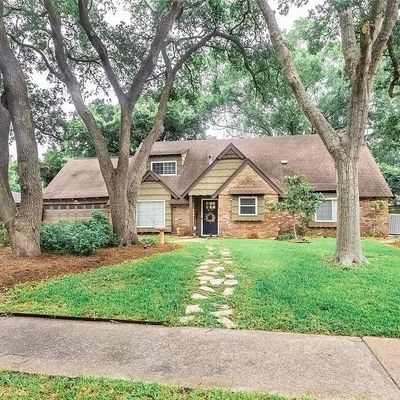 221 Bayou View Dr, El Lago, TX 77586