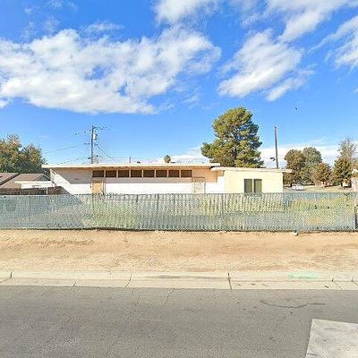 2222 Haley St, Bakersfield, CA 93305