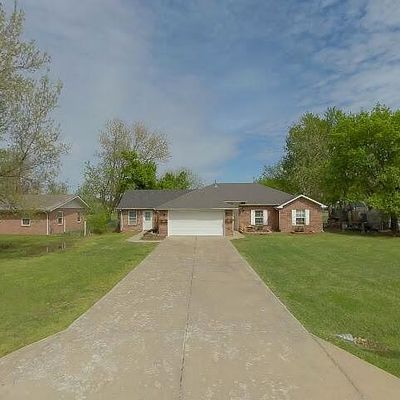 223 Suburban Ln, Inola, OK 74036