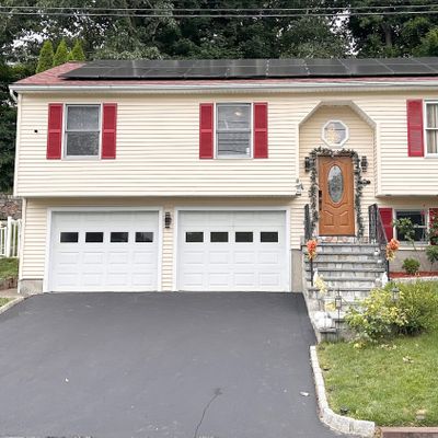 23 Danna Marie Dr, Waterbury, CT 06708