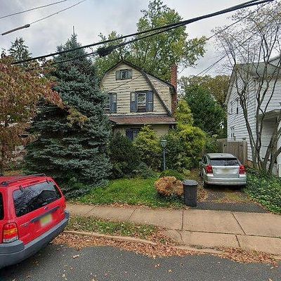 23 Friends Ave, Haddonfield, NJ 08033